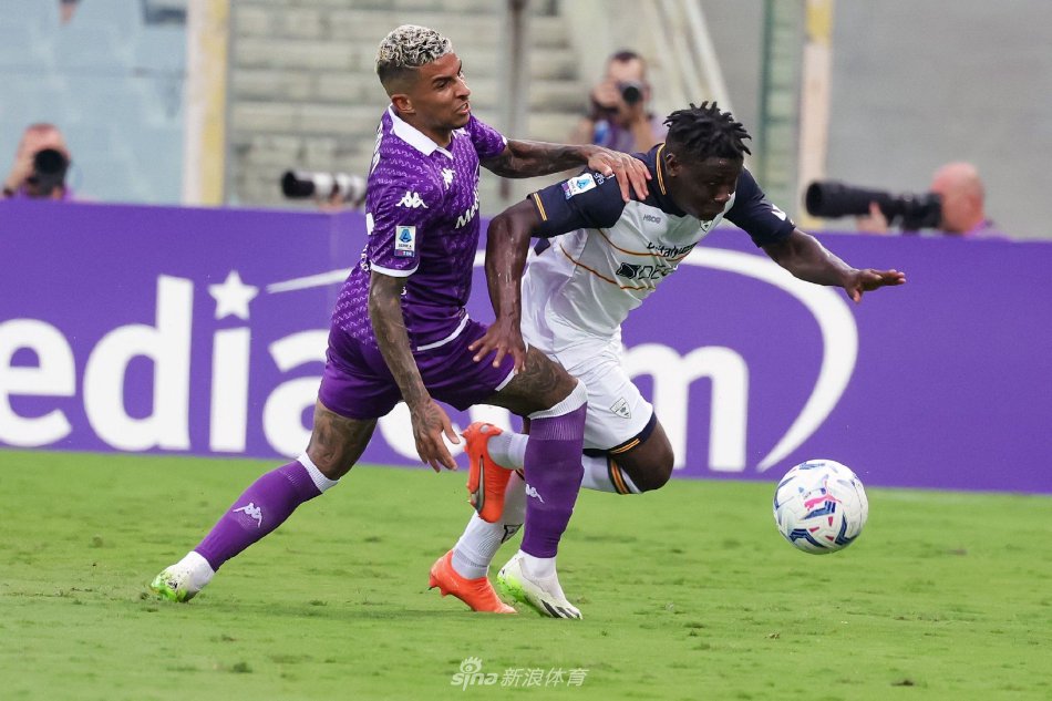 由式滑雪 由式滑雪